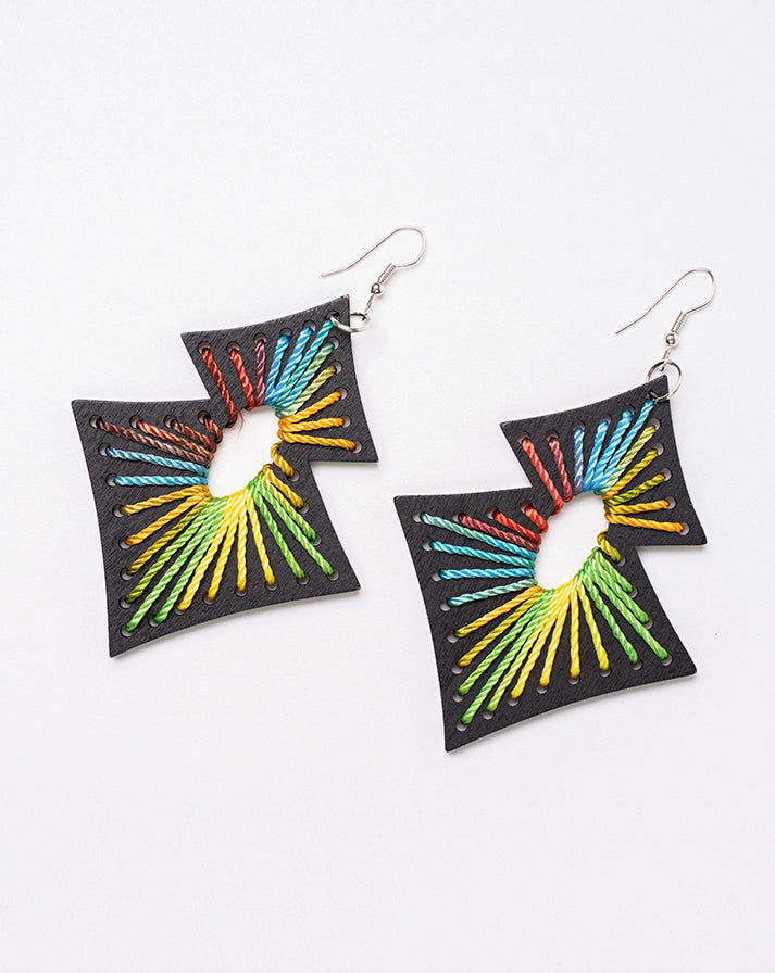 Black block line earrings