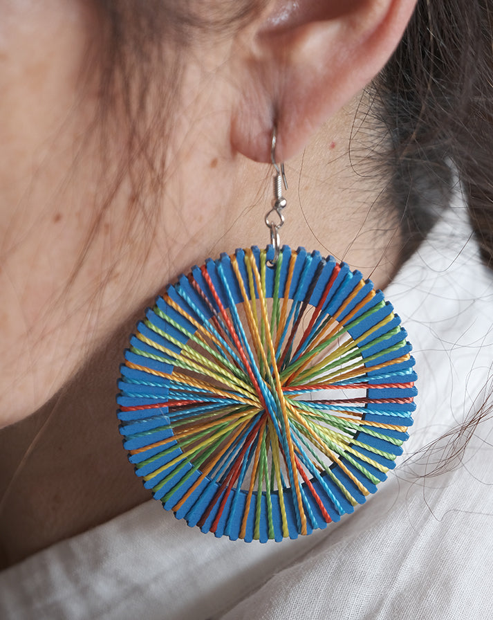 Blue round rainbow-lined earrings