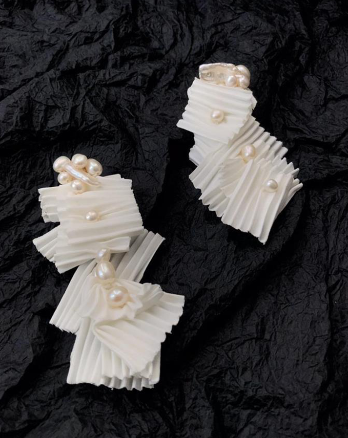 Pleated Fabric Irregular Pearl Earrings