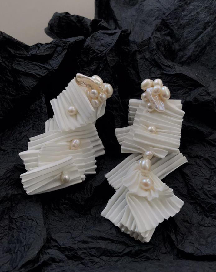 Pleated Fabric Irregular Pearl Earrings